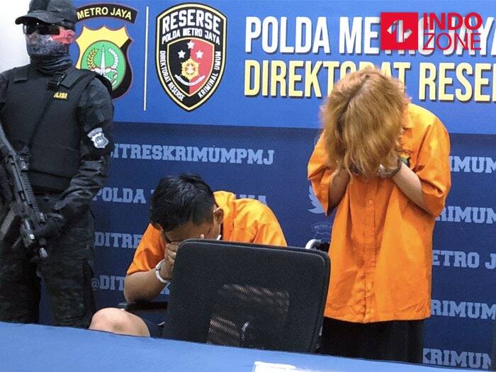 Konferensi pers kasus mutilasi di Apartemen Kalibata City, Jaksel. (INDOZONE/Samsudhuha Wildansyah) Sepasang Kekasih Kasus Mutilasi Kalibata City Berniat Kuburkan Korban di Tempat Ini