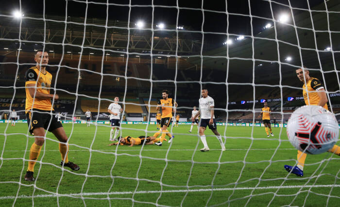 Phil Foden dari Manchester City mencetak gol kedua mereka (REUTERS/Nick Potts) Phil Foden dari Manchester City mencetak gol kedua mereka