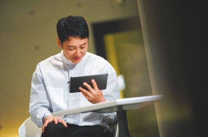 Kim Dong Wook. (Soompi) Kim Dong Wook