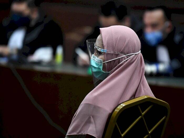 Pinangki Sirna Malasari saat menjalani sidang di PN Jakpus, Jakarta. (ANTARA/Muhammad Adimaja) jaksa pinangki, pinangki sirna malasari, sidang pinangki, pn jakpus,