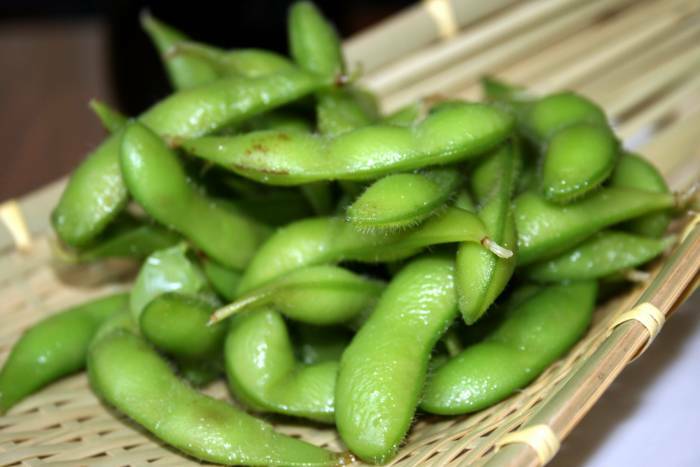 Kacang edamame (Wikipedia) makanan sehat pengganti daging untuk diet vegetarian edamame