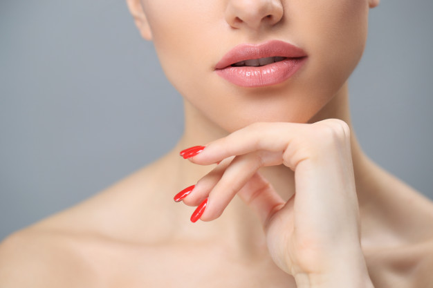 Ilustrasi bibir dengan polesan lipstik. (Freepik) lipstik