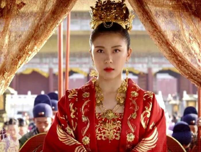 Ha Ji-won dalam serial drama "Empress Ki (2013)". (MBC) Ha Ji-won dalam serial drama "Empress Ki (2013)".