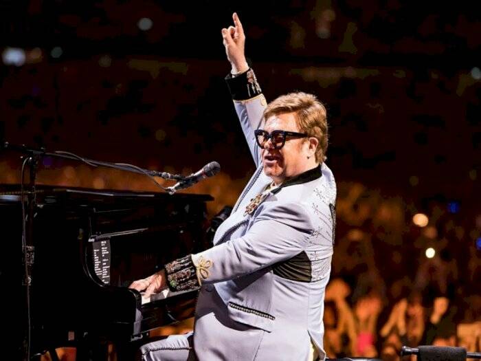 Elton John. (Instagram/@eltonjohn) Deretan Musisi dengan Bayaran Tertinggi Tahun 2020