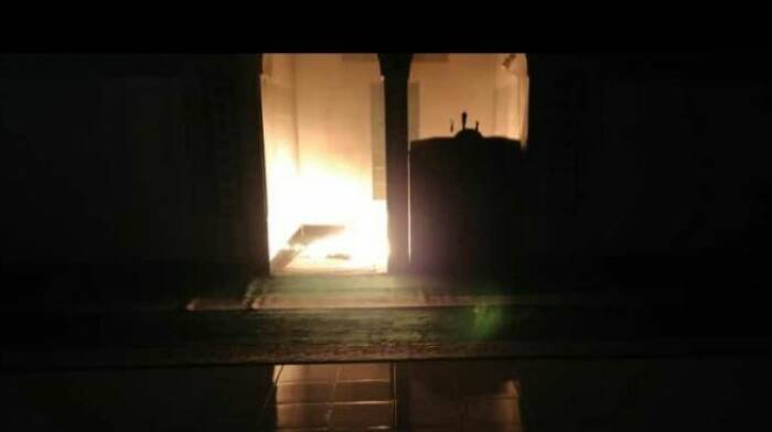 Pembakaran masjid di Serang, Banten. (Istimewa) Sajadah masjid di Serang dibakar, polisi sebut pelakunya orang gila