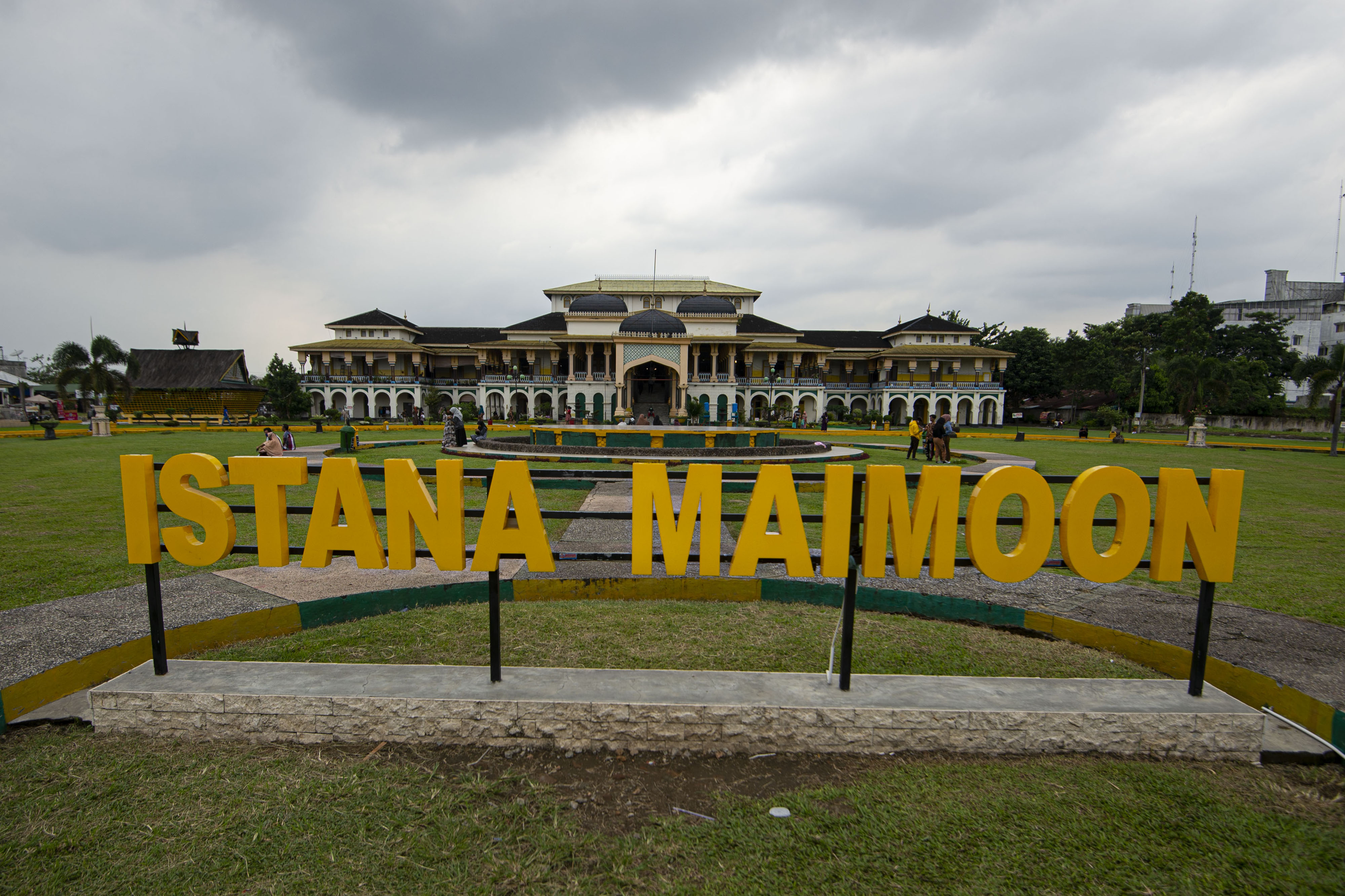 ANTARA FOTO/Aditya Pradana Putra istana maimun medan