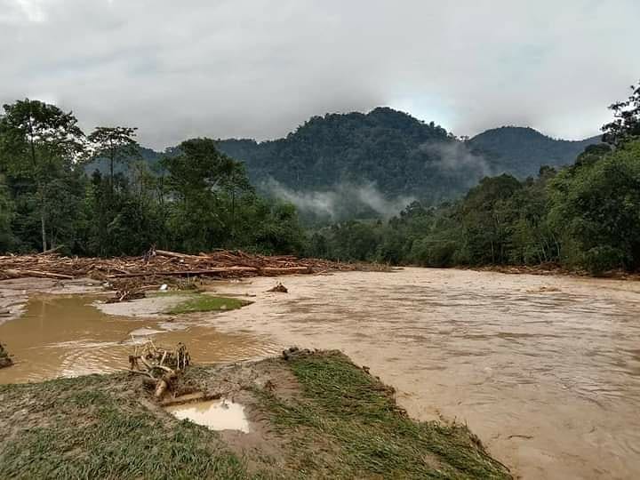 Banjir bandang di Langkat. / instagram/ seputarbinjai_ Banjir bandang di Langkat. / instagram/ seputarbinjai_