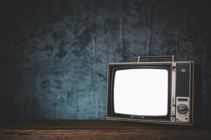 Ilustrasi televisi. (freepik/jcomp) Hari Televisi Sedunia, Ini Perkembangan Tv dari Awal Sampai Sekarang