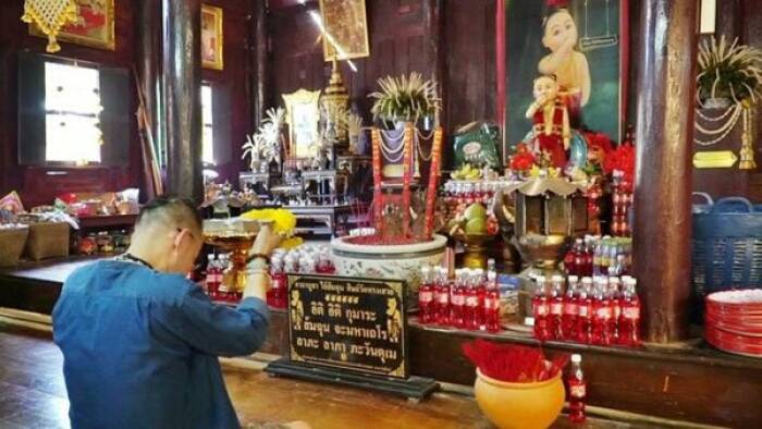 Seorang pria jadi kaya karena menang lotre setelah berdoa di kuil (China Press) Seorang pria jadi kaya karena menang lotre setelah berdoa di kuil