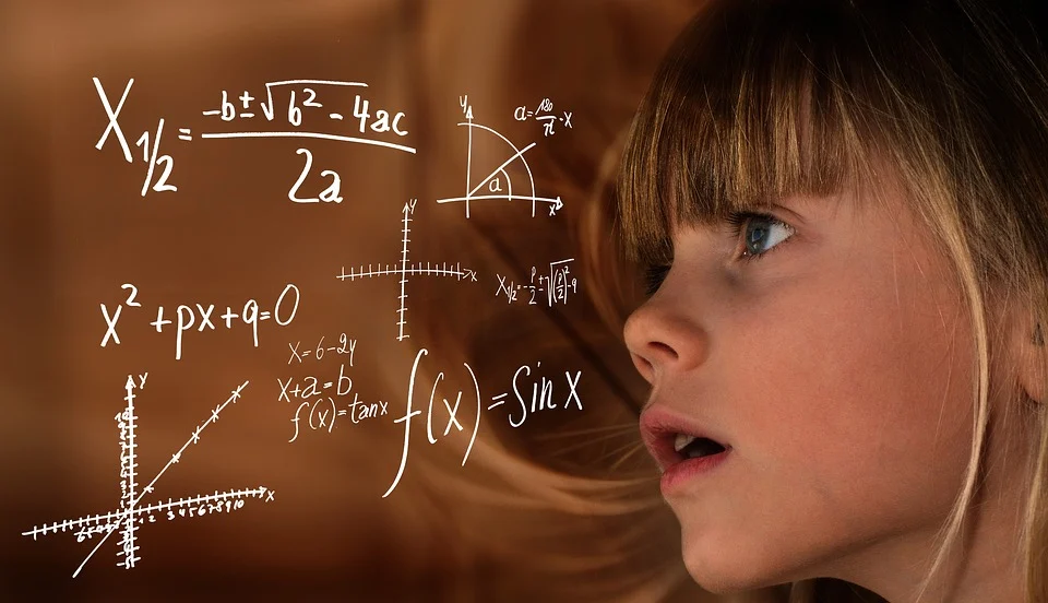 Ilustrasi anak perempuan belajar matematika. (Pixabay/Geralt) Ilustrasi anak perempuan belajar matematika