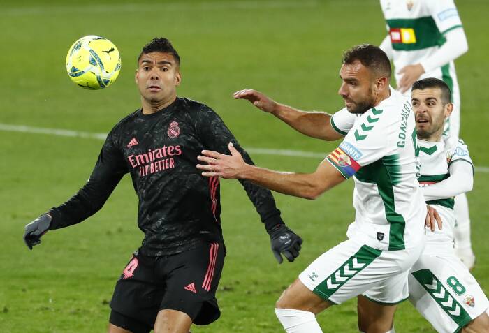 Casemiro dari Real Madrid sedang beraksi (REUTERS/Juan Medina) Casemiro dari Real Madrid sedang beraksi