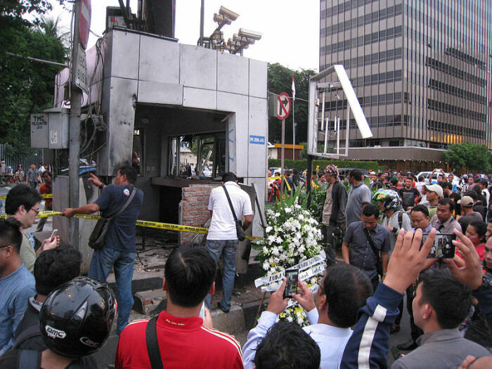 Mengenang bom Sarinah Jakarta pada 14 Januari 2016 lalu. (Wikipedia) Mengenanng bom Sarinah Jakarta pada 14 Januari 2016 lalu.