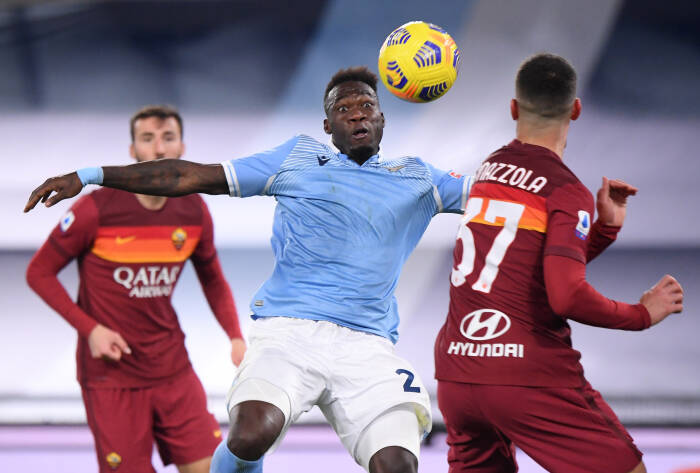Felipe Caicedo dari Lazio beraksi (REUTERS/Alberto Lingria) Felipe Caicedo dari Lazio beraksi