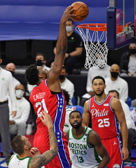 Center Philadelphia 76ers Joel Embiid (21) slam dunks (REUTERS/Eric Hartline) Center Philadelphia 76ers Joel Embiid (21) slam dunks