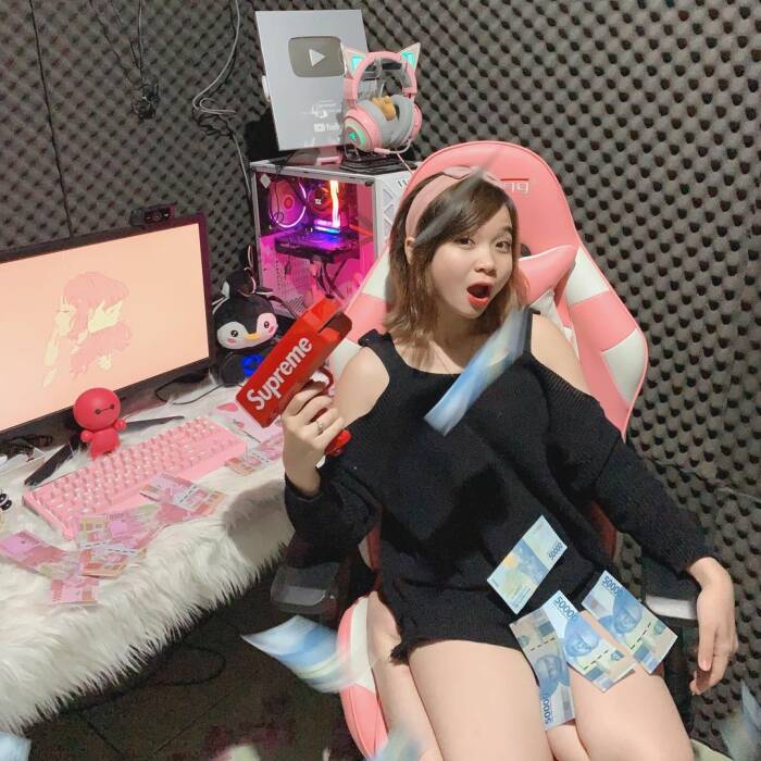 Syiva Angel seorang gamers. (Instagram) Syiva Angel seorang gamers. (Instagram)