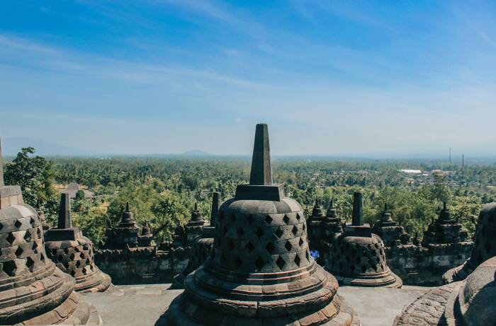 Candi Borobudur. (Unsplash/@eugeniaclara) Candi Borobudur