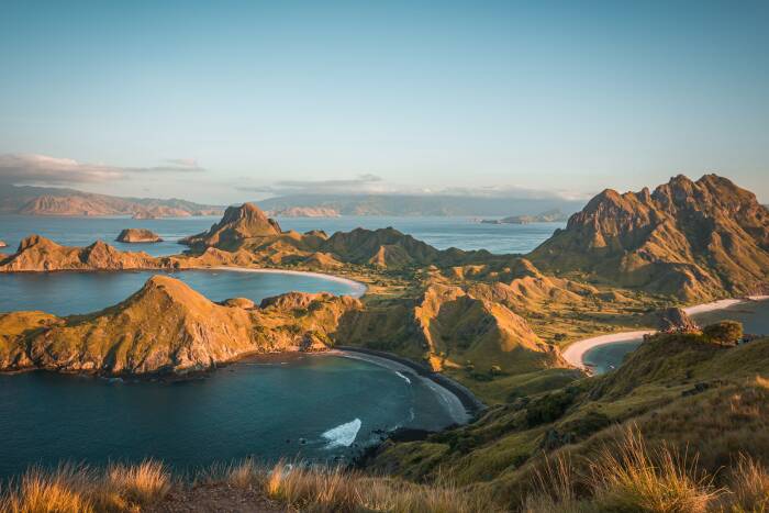 Pulau Padar, Labuan Bajo. (Unsplash/@rizknas) Labuan Bajo